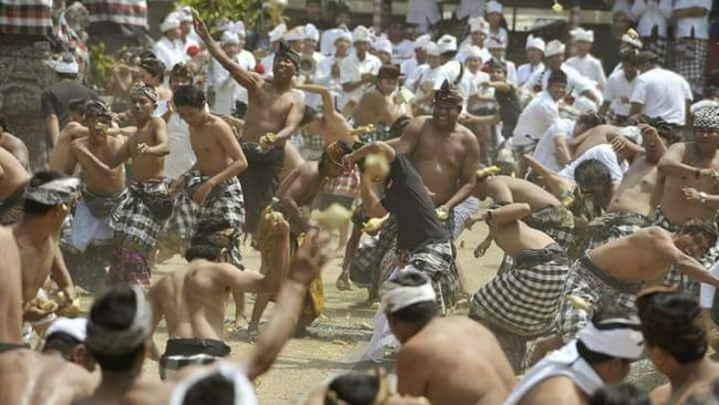 7 Tradisi Unik Sambut Hari Lebaran di Indonesia