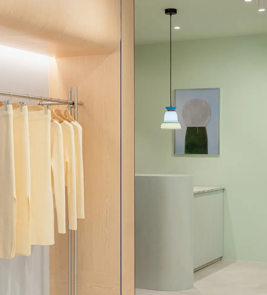 YACHT 21 hero banner