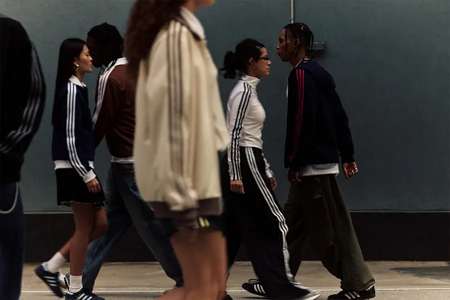 아디다스 (Adidas) hero banner