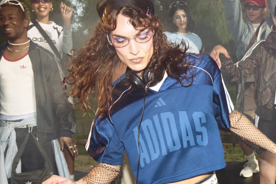 아디다스 (Adidas) hero banner
