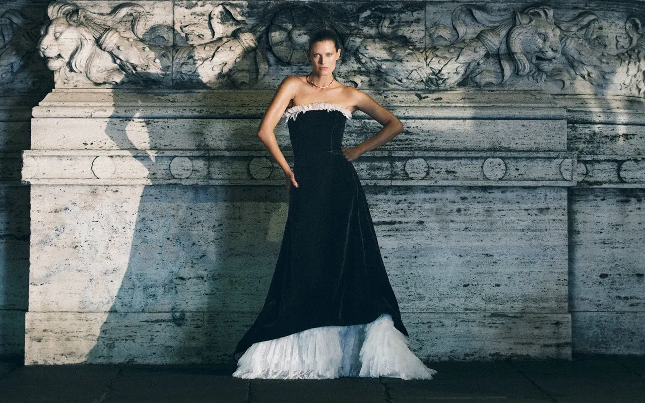 마이테레사 (Mytheresa) hero banner