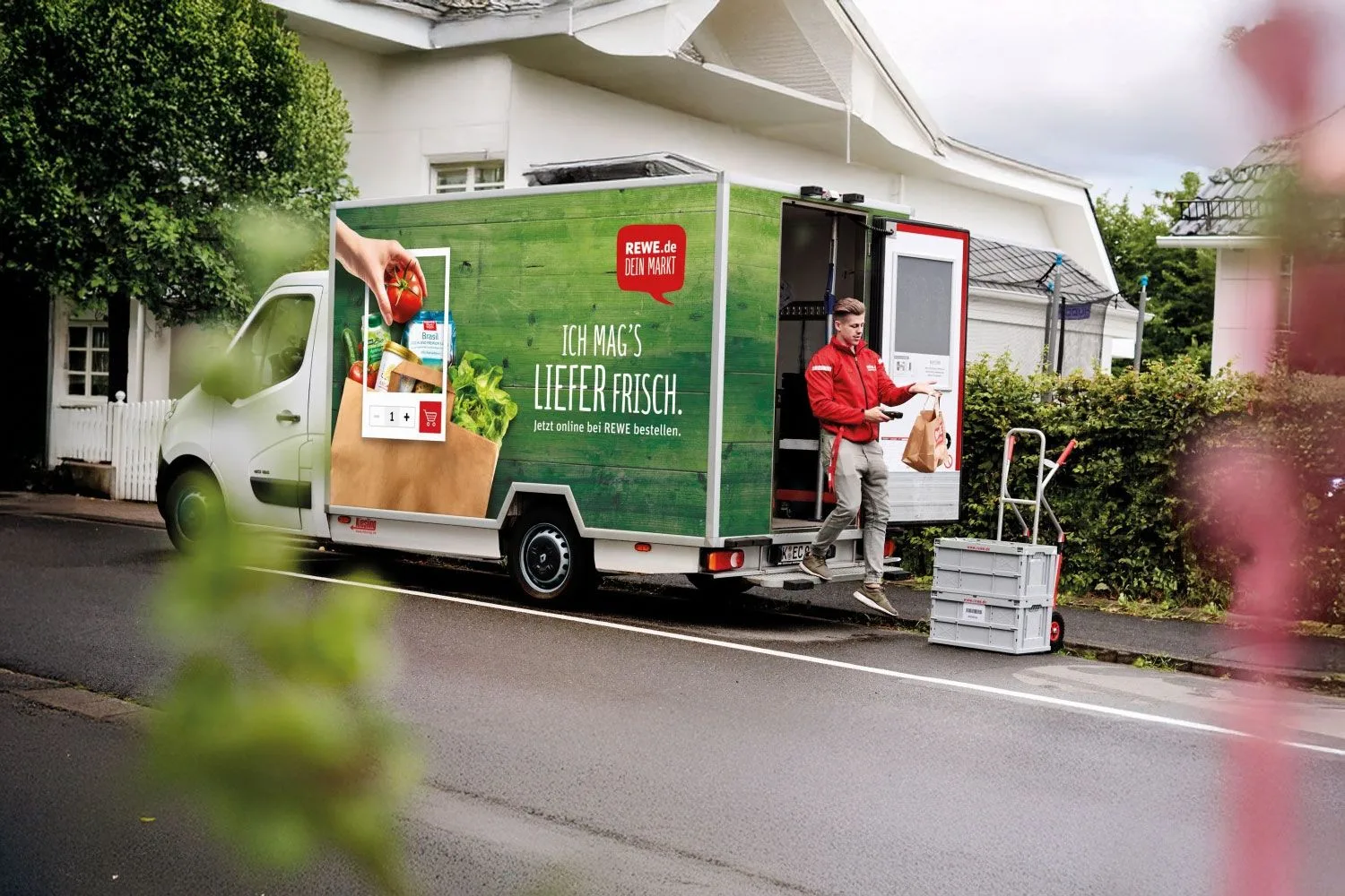 Rewe hero banner