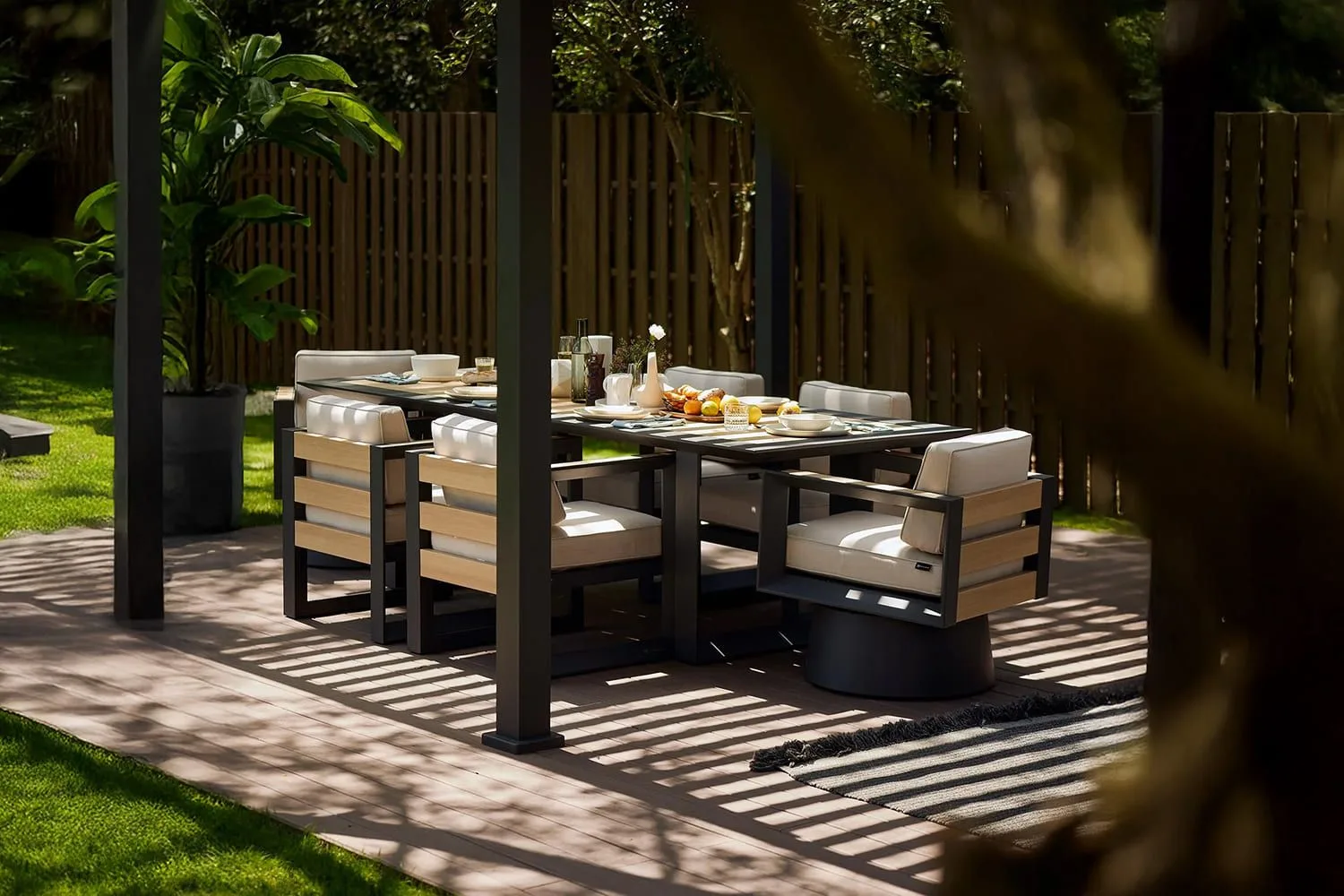 Mirador Outdoor Living hero banner