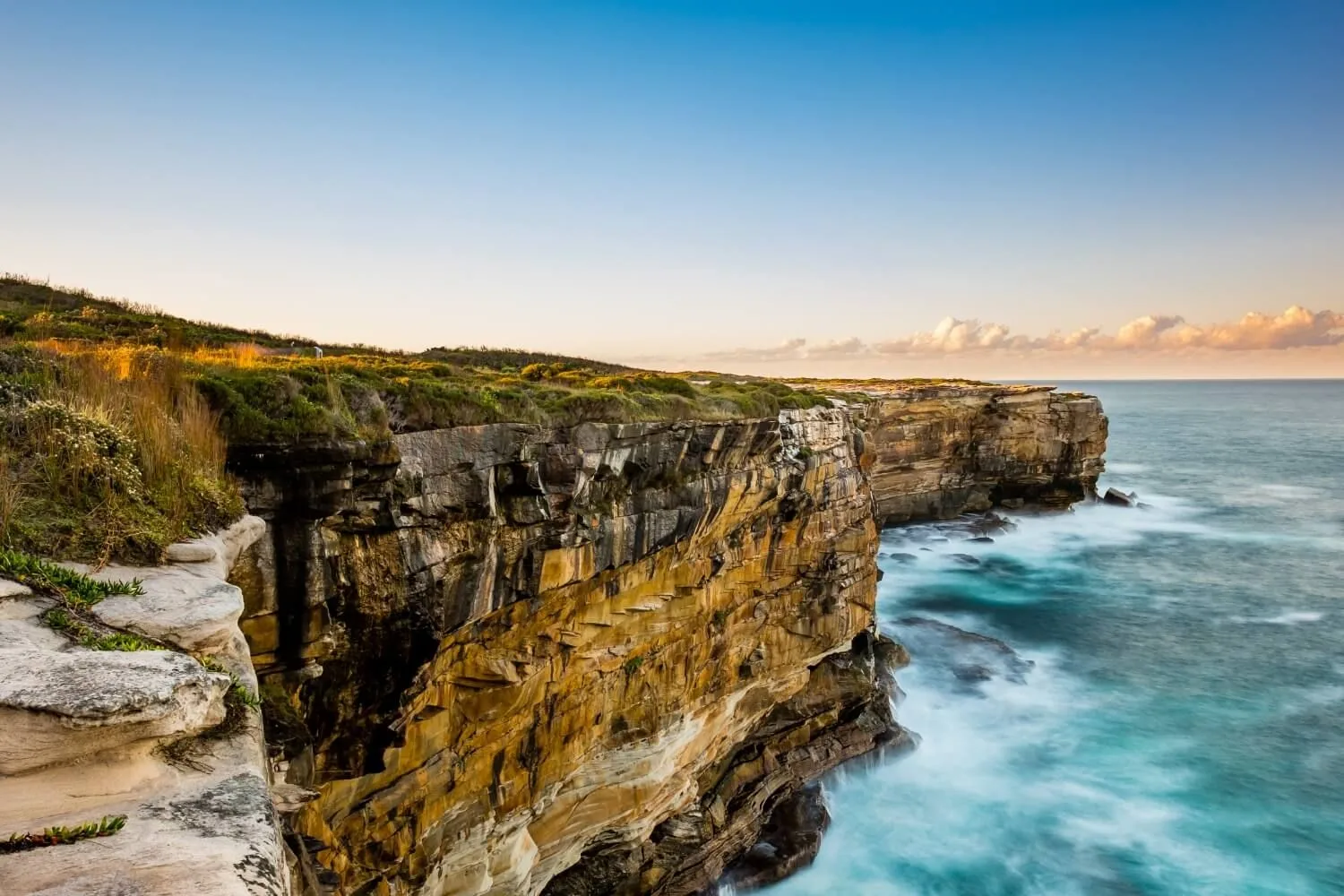 Apple Vacations hero banner