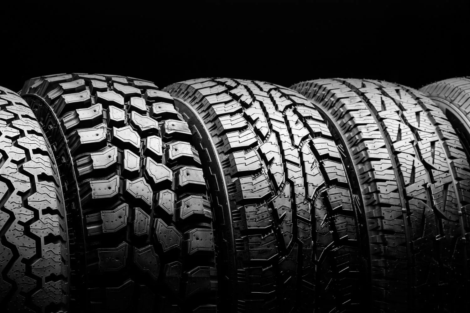 Discount Tire hero banner