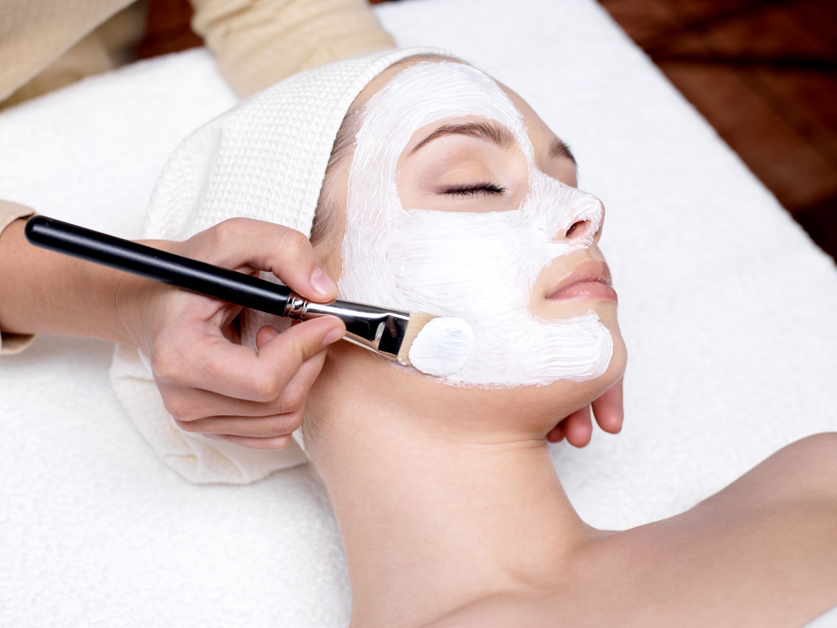 60-Min Indulge Head & Scalp Therapy (1 Session) at Indulge Skin and Body Lab - Get Deals, Cashback and Rewards with ShopBack GO
