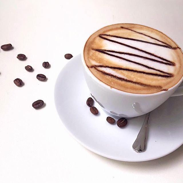 1 x Regular Hot/Iced Americano/Cappuccino/Latte at Le Cafe Blanche - Get Deals, Cashback and Rewards with ShopBack GO
