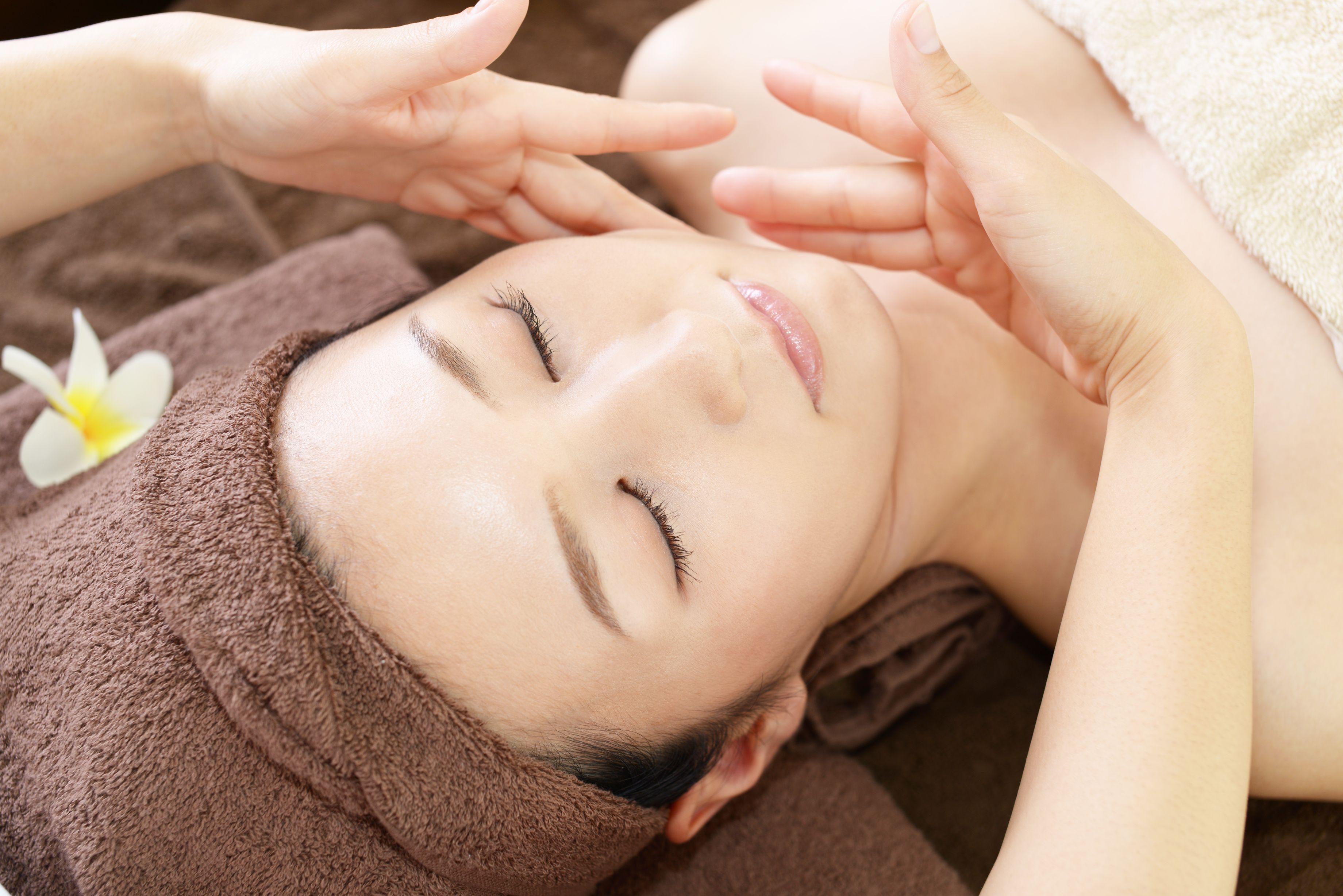 75-Min Korean Bubble Aqua Facial (1 Session) at JOYRE Skin Care - Get Deals, Cashback and Rewards with ShopBack GO