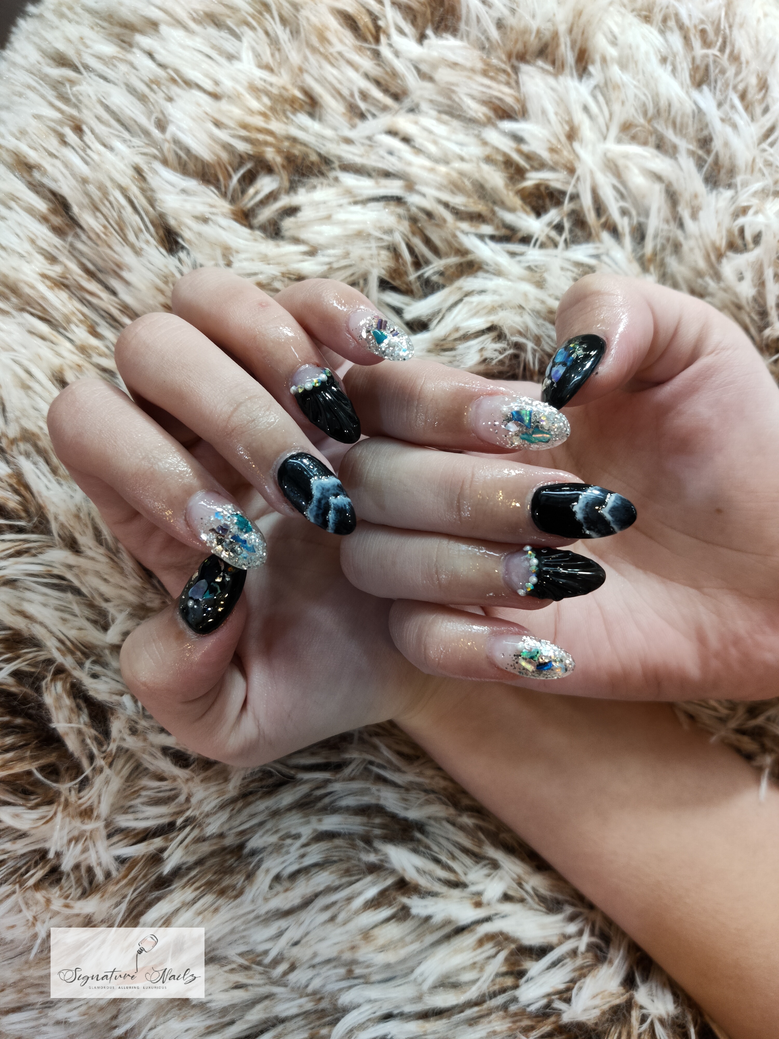 Classic Gel Manicure + Classic Gel Pedicure with Return Soak Off for 1 pax at Signature Nailz - Get Deals, Cashback and Rewards with ShopBack GO