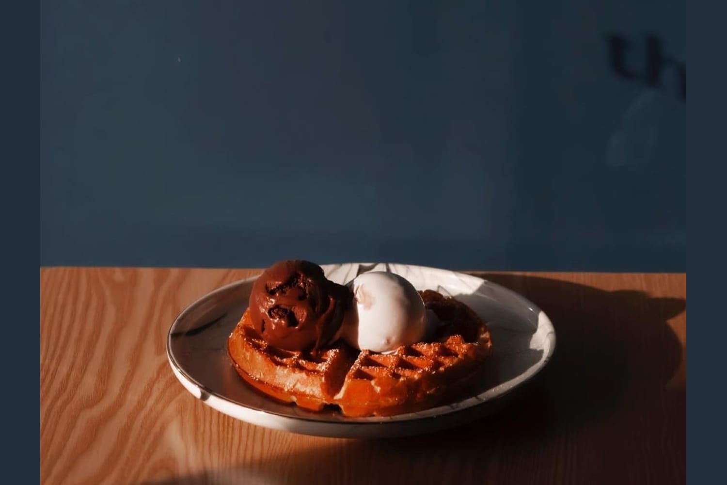 1 x Waffles with 2 Classic Scoops of Gelato [Limited Stock]