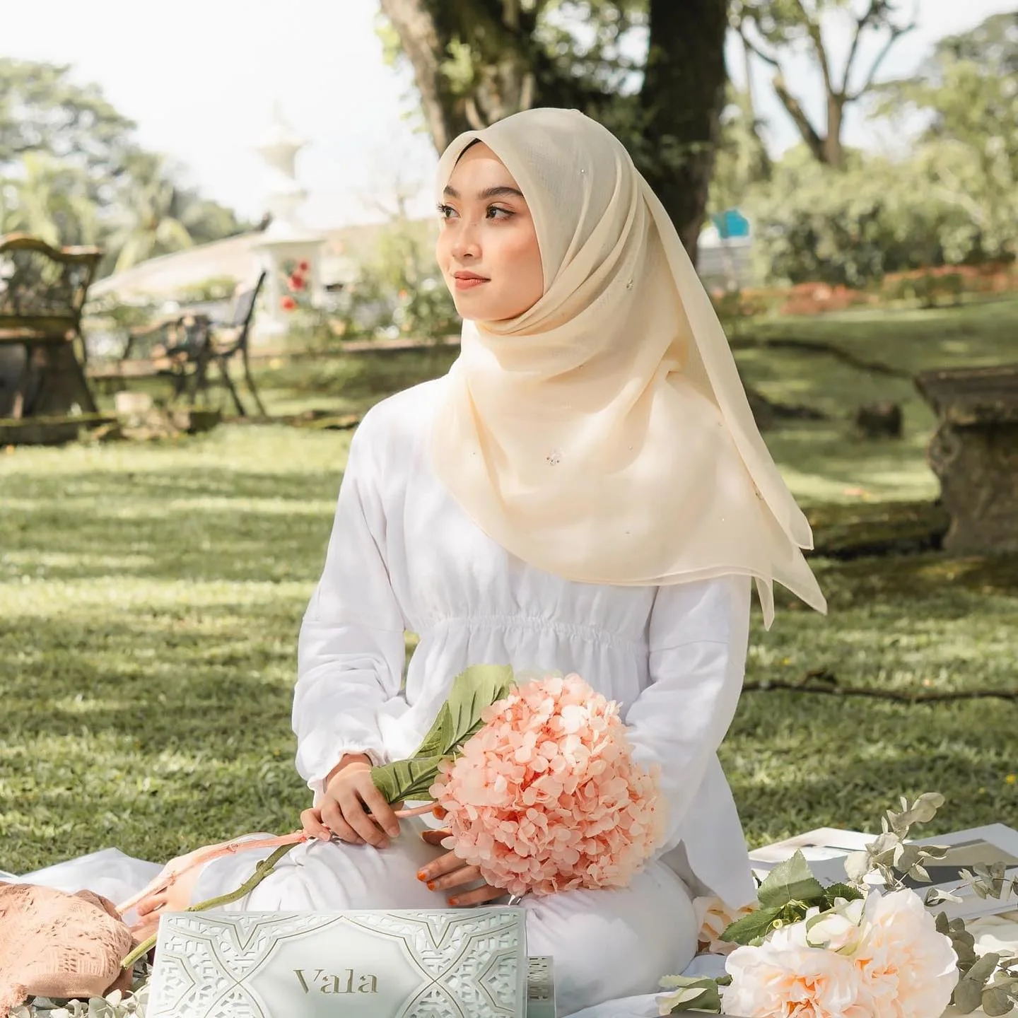 Vala Scarves KB hero banner